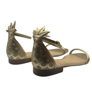 Lilly Pulitzer | Gold Pineapple Shoes - Size 10